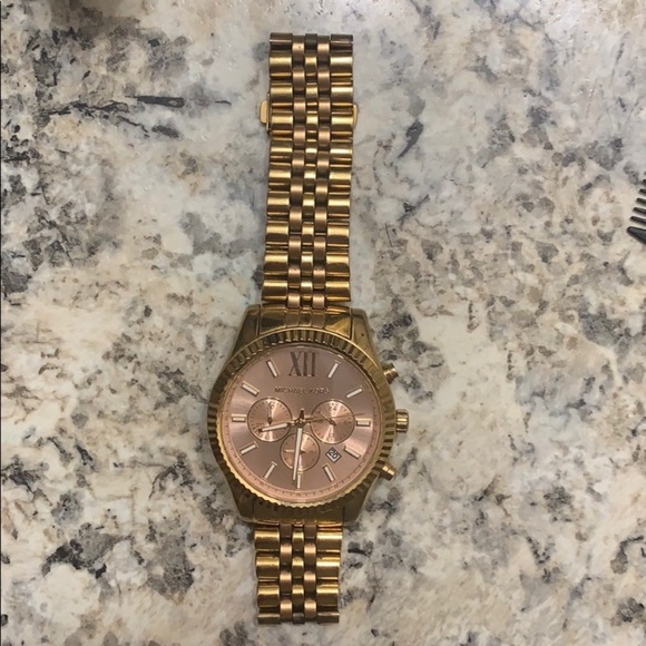 Men’s oversized watch - Picture 2 of 6